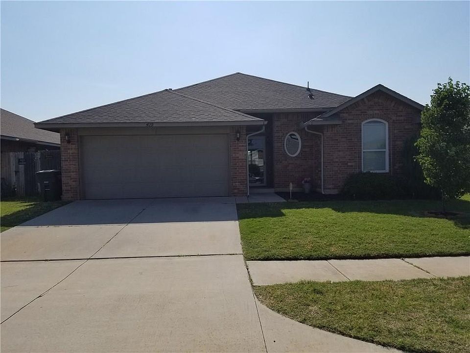 1st image of 429 Hidden Creek Way