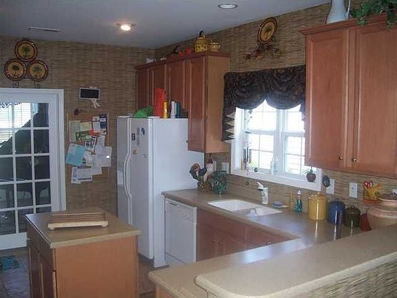 2nd image of 2135 Baldwin Park Dr