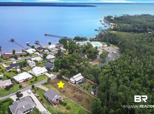 2073 Club House Dr, Lillian, AL 36549