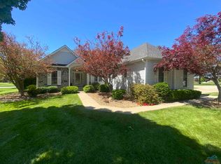 1585 Par 3 Dr, Sedalia, MO 65301