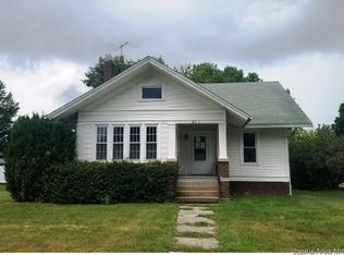 208 S Elizabeth St, Stronghurst, IL 61480