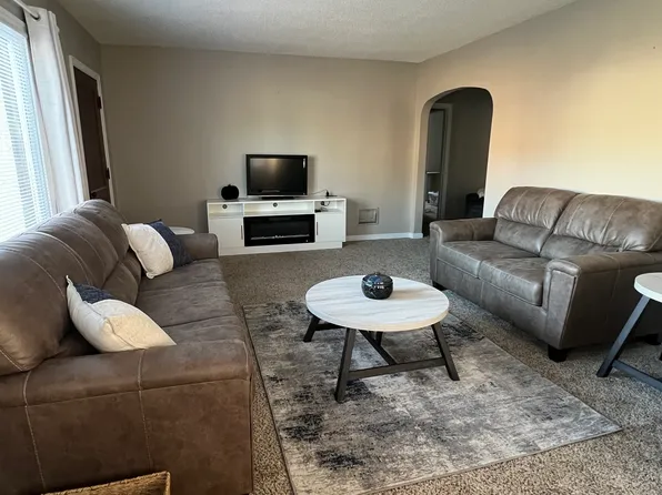 1145 10th St N, Fargo, ND 58102