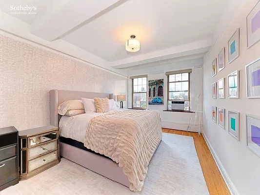 Rented by Sotheby's International Realty | media 10