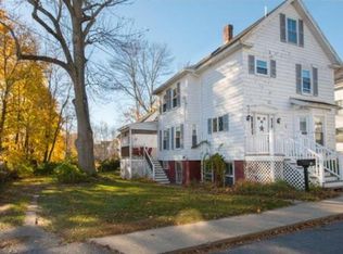 38 Powow St, Amesbury, MA 01913