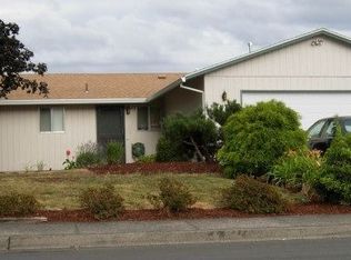1970 NE 9th Ave, Hillsboro, OR