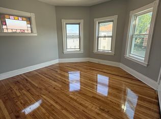 47 Lafayette St FLOOR 3, Worcester, MA 01608