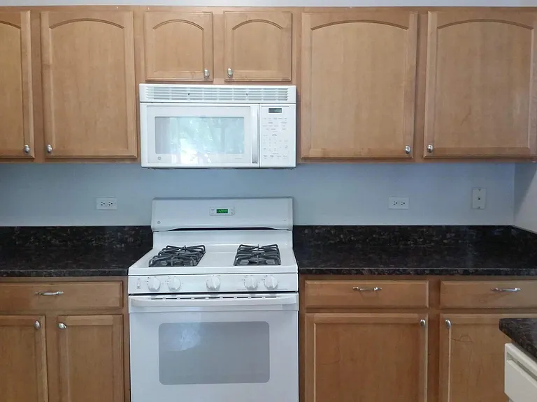 11S495 Rachael Ct — Photo 8