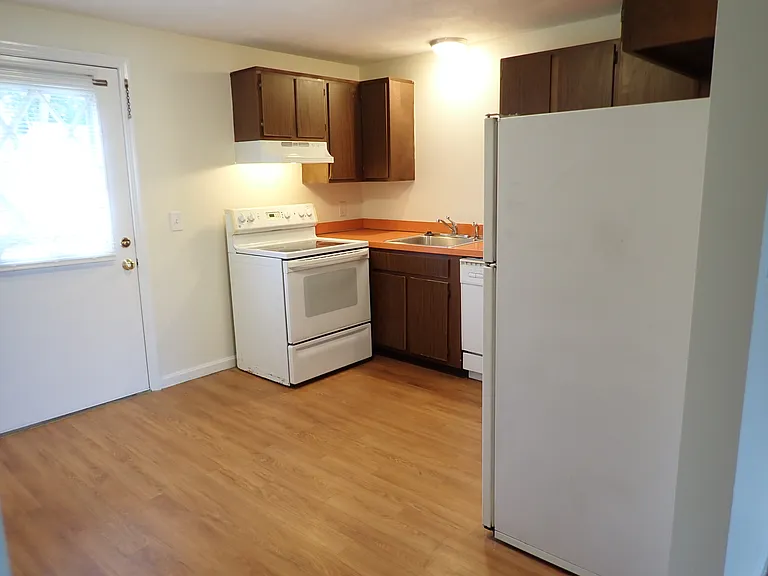 53 Cushing St #4 — Photo 3