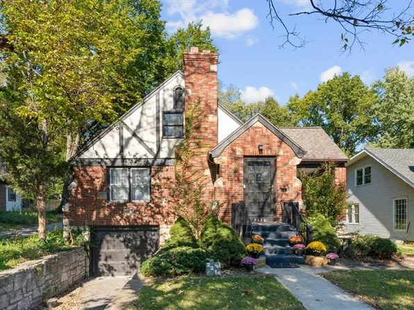 2216 Nebraska Ave, Kansas City, KS 66102