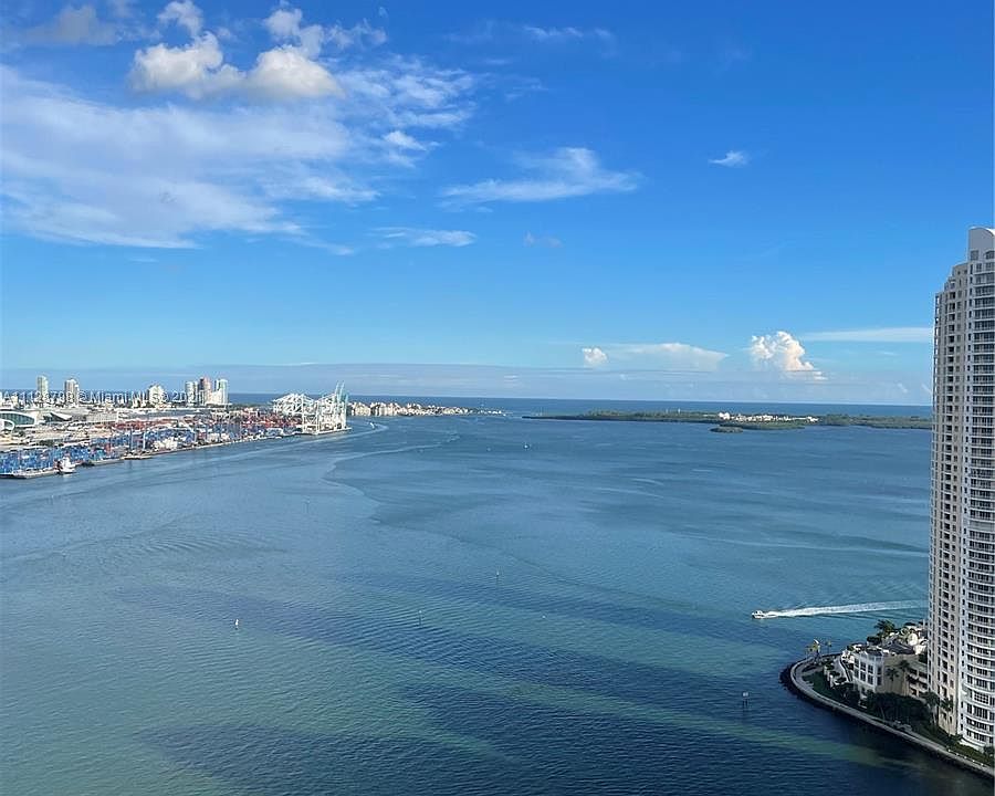 1st image of 325 Biscayne Blvd #3625