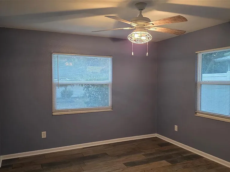 426 Tulip Dr — Photo 9