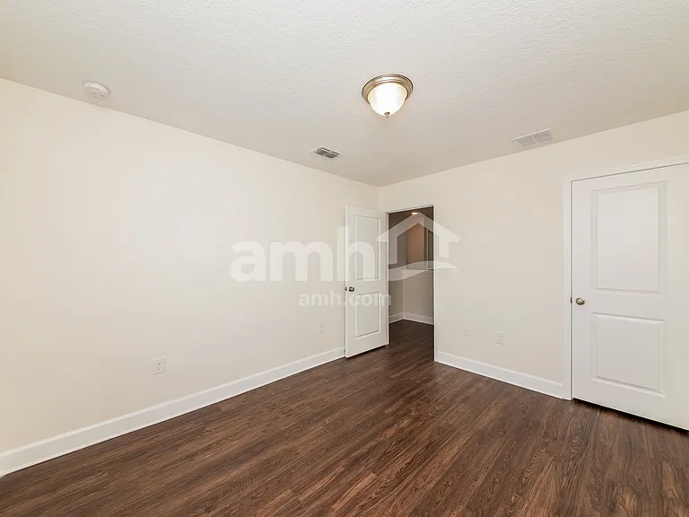 4659 Reisswood Loop — Photo 17