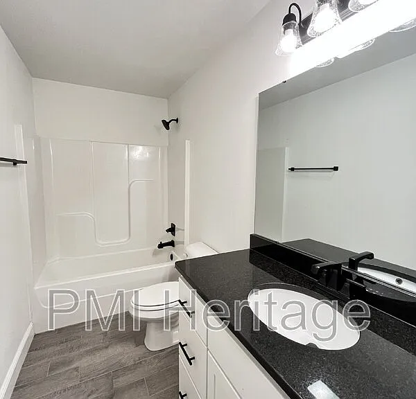 2060 Periwinkle Pl — Photo 25