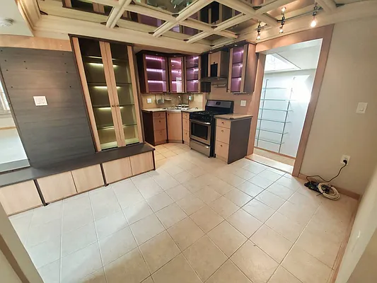 Rented by Brooklyn Property Group LLC | media 43