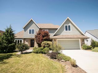 921 Willowind Trl, Fort Wayne, IN 46845
