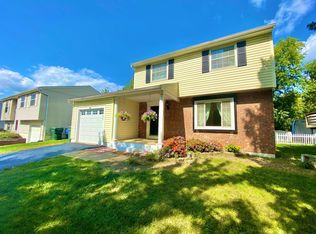 3834 Farm Brook Ln, Columbus, OH 43204