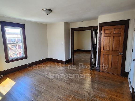 3rd image of 90 Ash St #9