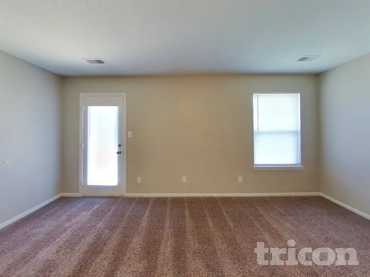 7433 Tassel Court Avon IN — Photo 2