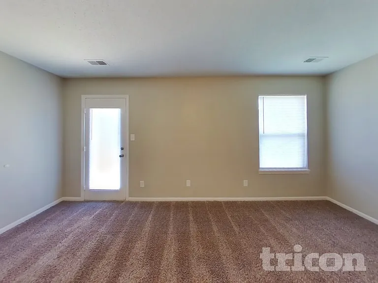 7433 Tassel Ct — Photo 2