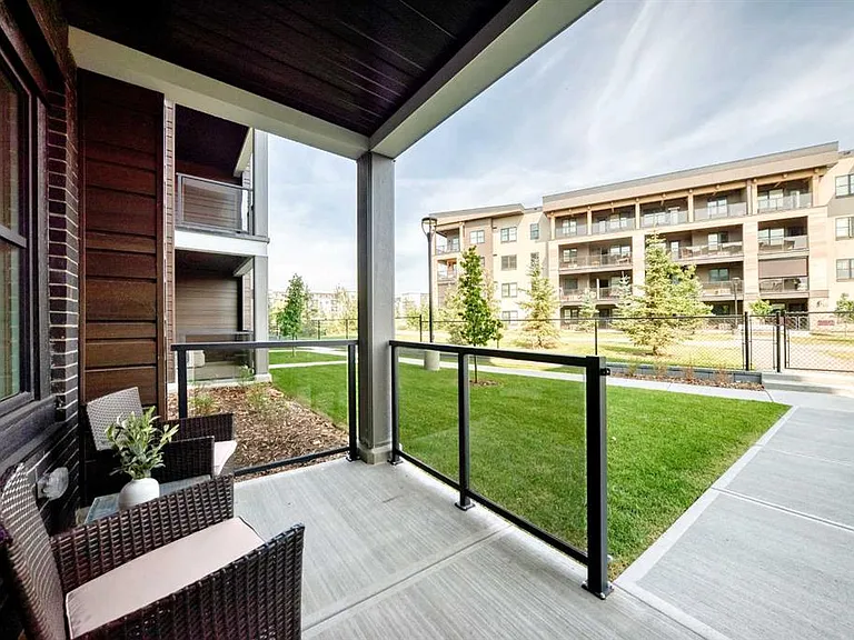 175 Wolf Hollow Park SE #115 — Photo 4