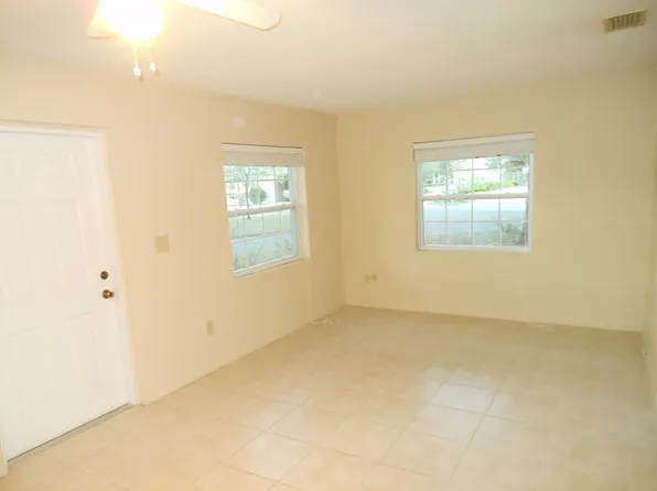 510 Michigan St, Mount Dora, FL 32757
