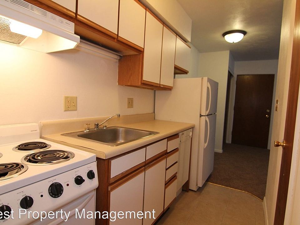 1st image of 914 20th Avenue Pl #8895513