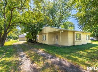 6212 Northwest Blvd, Davenport, IA 52806