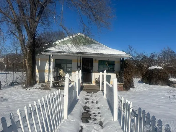 1633 Miami Chapel Rd, Dayton, OH 45417