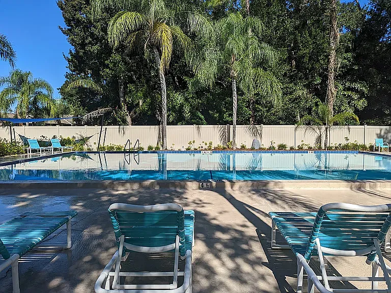 2 bed, 1250 sqft, $2,300 — Photo 4
