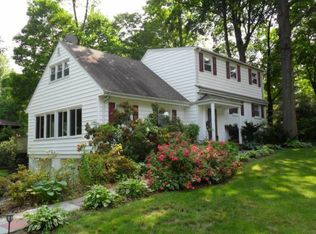 420 Lantana Ave, Englewood, NJ 07631