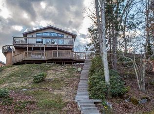 41 Flat Top Lake Rd, Ghent, WV 25843