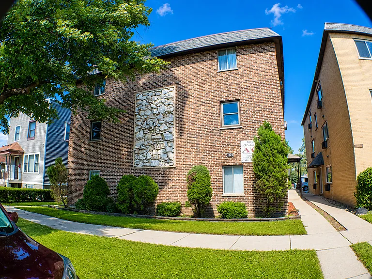 1124 Dunlop Ave #2C — Photo 1