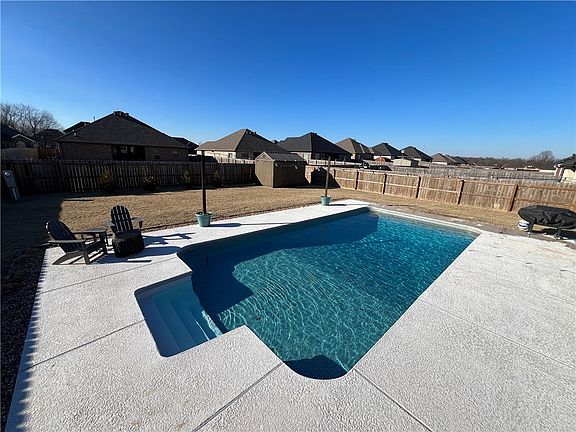 2nd image of 527 N Drewrys Bluff Dr