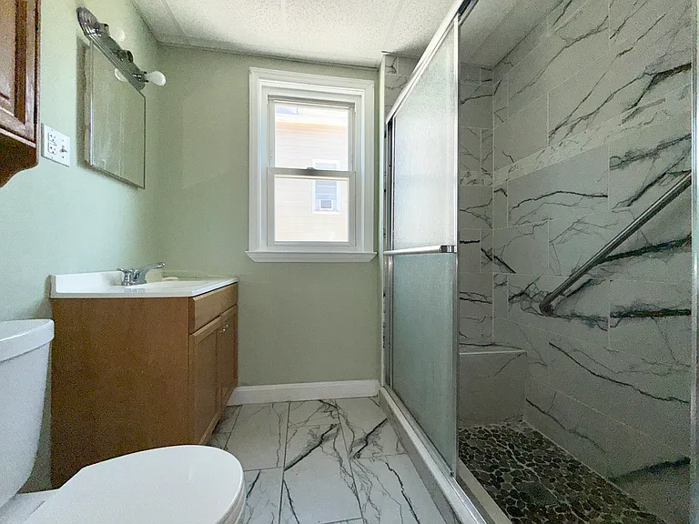 550 Winter St #1 — Photo 13