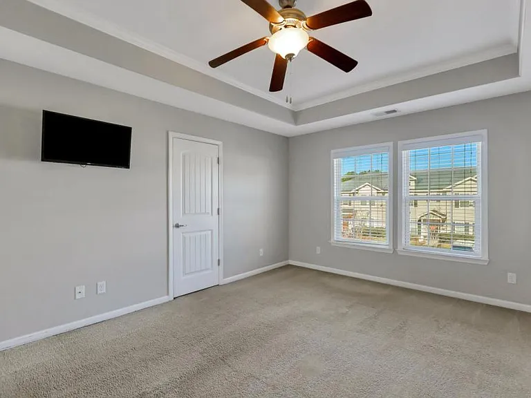 205 Ventura Pl — Photo 16