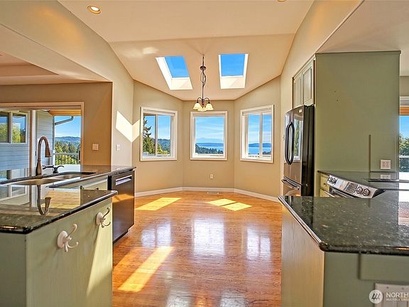 4th image of 907 N Marshall Drive
