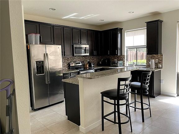 3rd image of 12190 VILLAGE Place