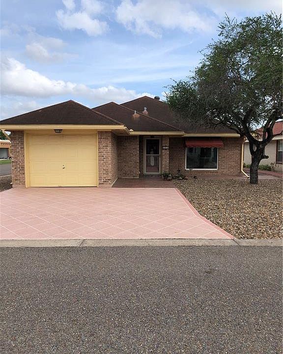 1st image of 520 Capricorn St