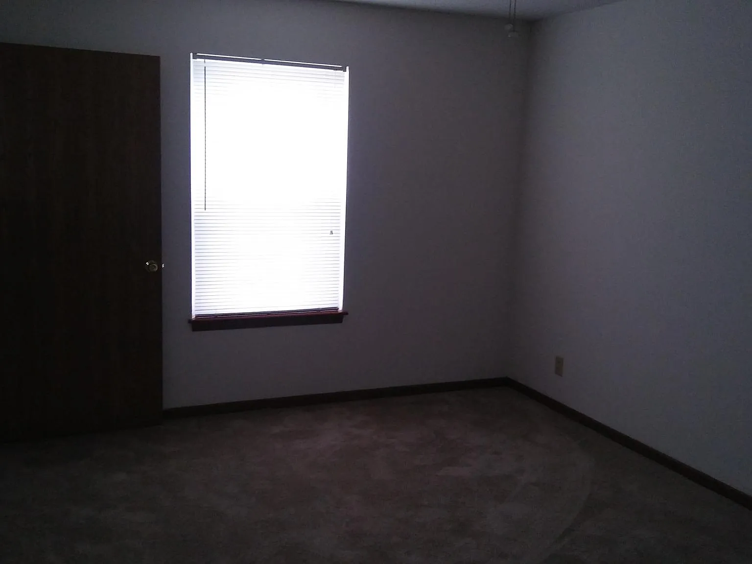 3 bed, 1.5 bath, 1400 sqft, $1,350 — Photo 4