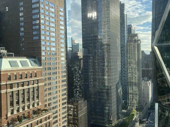 301 West 57th Street image 23 of 33