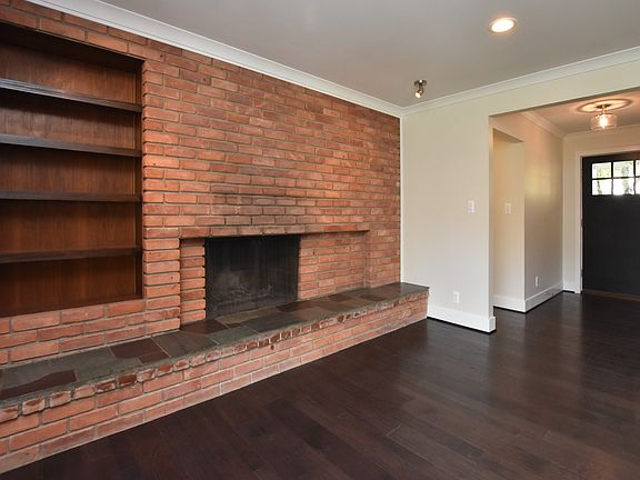 5th image of 4067 Far Hill Dr