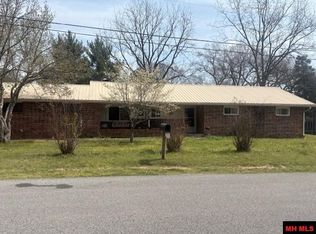 137 Fern Dr, Yellville, AR 72687