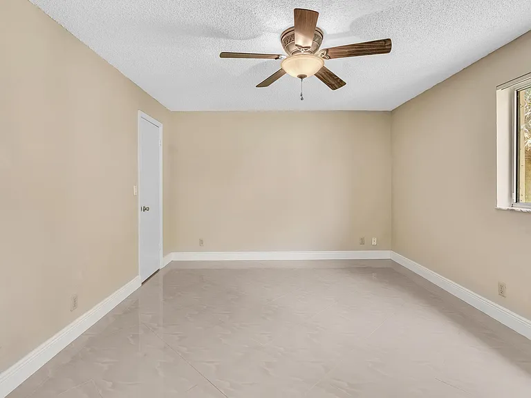 3370 Pinewalk Dr N #1222 — Photo 37