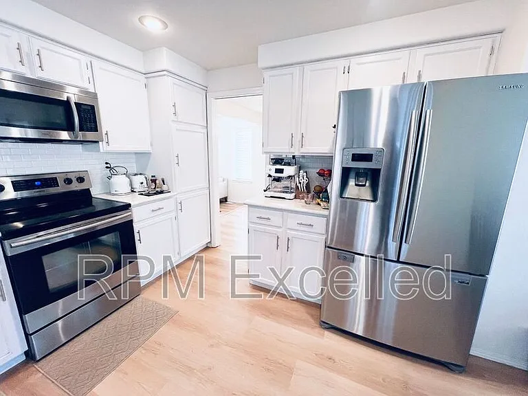 9426 S 242nd St — Photo 8