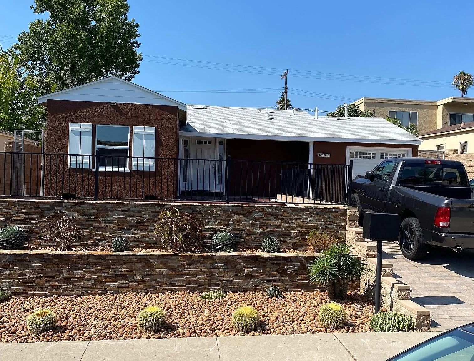 3 bed, 1400 sqft, $5,850 — Photo 4
