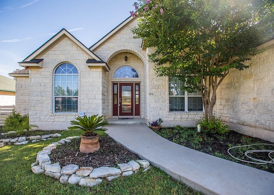 1st image of 606 Prickly Pear Ct