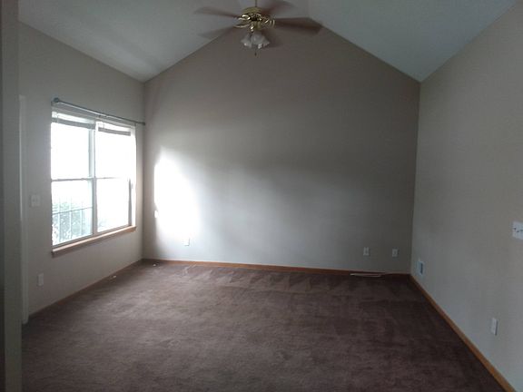 3rd image of 8356 Waverly Ave