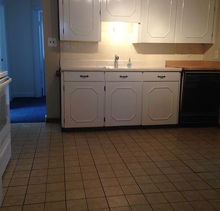 kitchen with diswasher