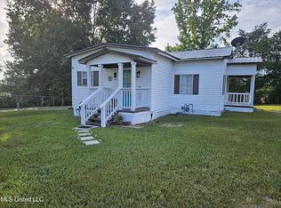 7 Davis Ln, Natchez, MS 39120