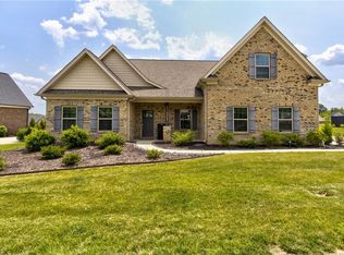 3262 Waterford Glen Ln, Clemmons, NC 27012